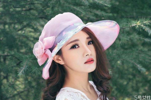 紫外線對(duì)頭發(fā)有傷害嗎 頭發(fā)怎么預(yù)防紫外線 紫外線對(duì)頭發(fā)有傷害嗎 頭發(fā)怎么預(yù)防紫外線