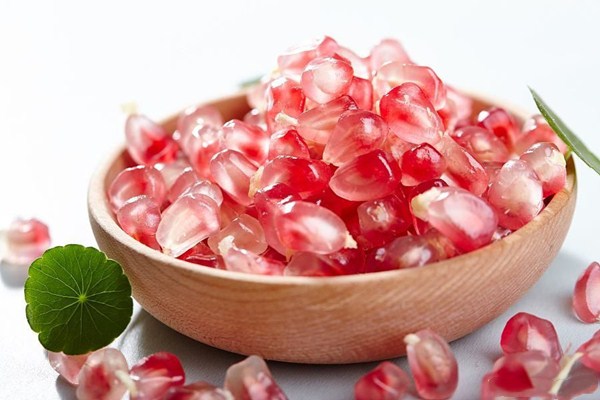 剝開的石榴能過(guò)夜能吃嗎 睡前可以吃石榴嗎