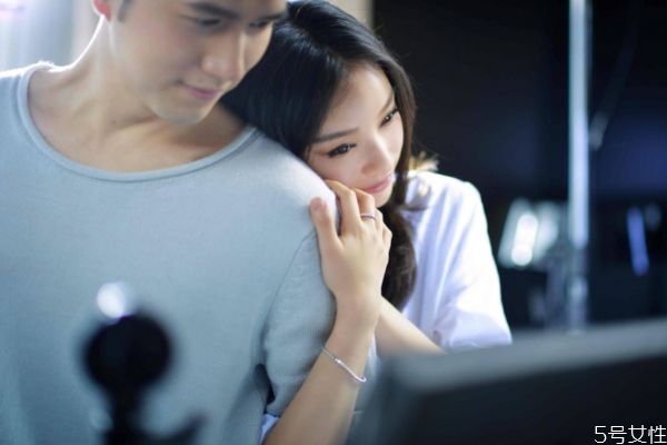 雙魚座是什么性格呢 雙魚座喜歡什么樣的女生呢 雙魚座是什么性格呢 雙魚座喜歡什么樣的女生呢