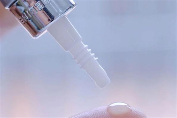 麥吉麗小銀管肌底精華多少錢 麥吉麗小銀管肌底液價格 麥吉麗小銀管肌底精華多少錢 麥吉麗小銀管肌底液價格