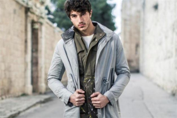 男生外套怎么搭配好看 男生秋季外套搭配指南 男生外套怎么搭配好看 男生秋季外套搭配指南