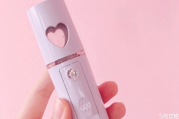 噴霧補(bǔ)水儀用熱水還是冷水 噴霧補(bǔ)水儀沒(méi)反應(yīng)怎么回事