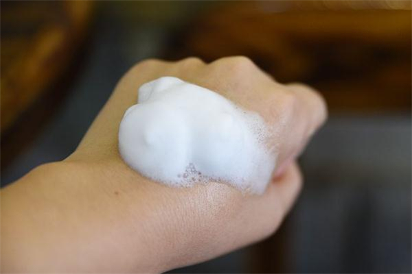 微之動容洗面奶好用嗎 微之動容洗面奶怎么樣 微之動容洗面奶好用嗎 微之動容洗面奶怎么樣