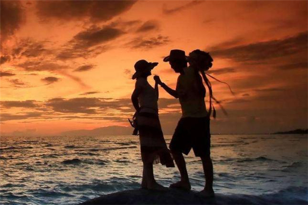 放不下一個(gè)人是什么感覺 如何判斷你放不下一個(gè)人