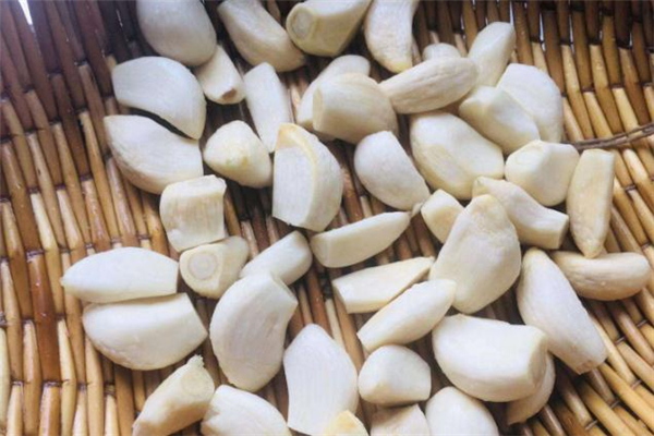 吃大蒜可以增強(qiáng)抵抗力嗎 大蒜可以增強(qiáng)免疫力嗎 吃大蒜可以增強(qiáng)抵抗力嗎 大蒜可以增強(qiáng)免疫力嗎