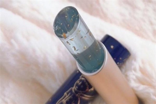 阿芙小王子唇膏孕婦可以用嗎 小王子唇膏吃進(jìn)去會(huì)怎么樣 阿芙小王子唇膏孕婦可以用嗎 小王子唇膏吃進(jìn)去會(huì)怎么樣