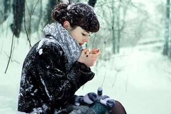 手腳冰涼的人容易發(fā)胖嗎 體寒怎么減肥 手腳冰涼的人容易發(fā)胖嗎 體寒怎么減肥