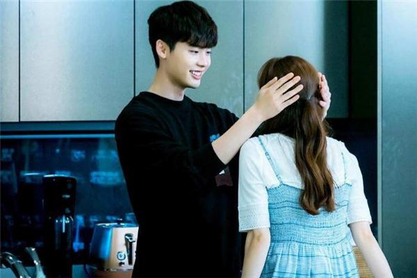 該不該因?yàn)榉质衷g毀對方 分手了該不該背后詆毀對方