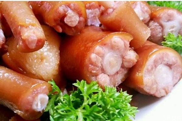 豬尾巴有什么營養(yǎng)價(jià)值呢 吃豬尾巴有什么好處呢