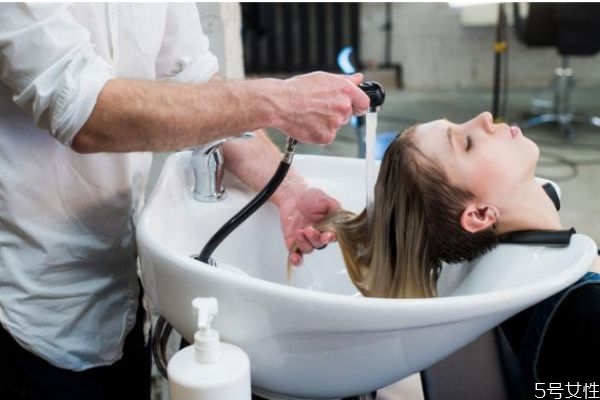 控油去屑洗發(fā)水哪個牌子好 控油去屑洗發(fā)水推薦 控油去屑洗發(fā)水哪個牌子好 控油去屑洗發(fā)水推薦