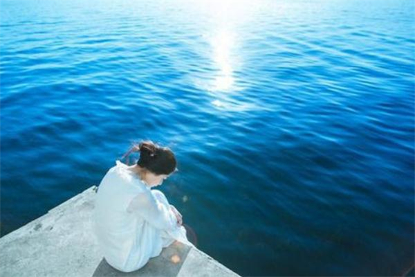 失戀后多久能緩過(guò)來(lái) 失戀后多久能走出來(lái)