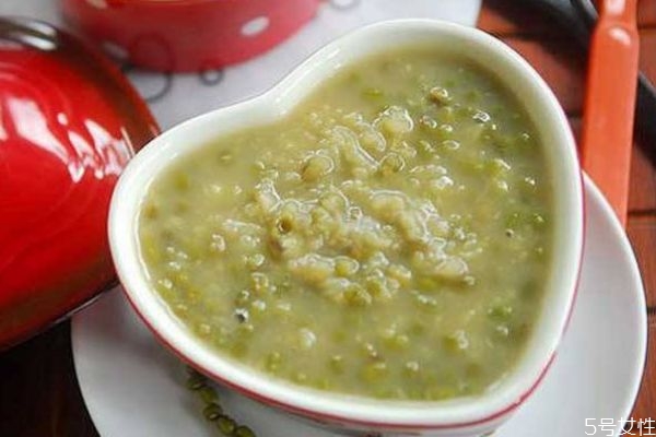 綠豆沙應該怎么做呢 綠豆沙有什么營養(yǎng)價值呢