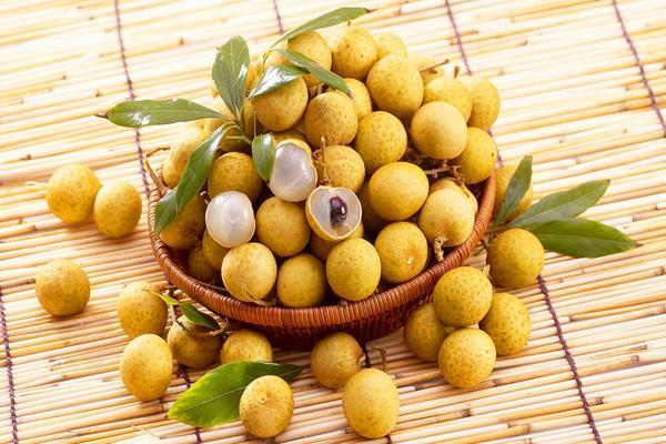 吃龍眼對(duì)睡眠有幫助嗎 龍眼和什么一起吃有助于睡眠 吃龍眼對(duì)睡眠有幫助嗎 龍眼和什么一起吃有助于睡眠