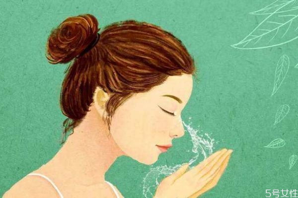 護膚的關(guān)鍵是什么呢 正確的護膚步驟有什么呢