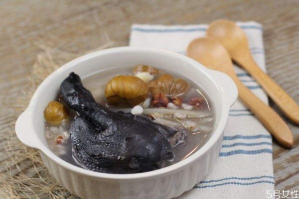 烏雞湯的熱量高嗎 喝烏雞湯會長胖嗎