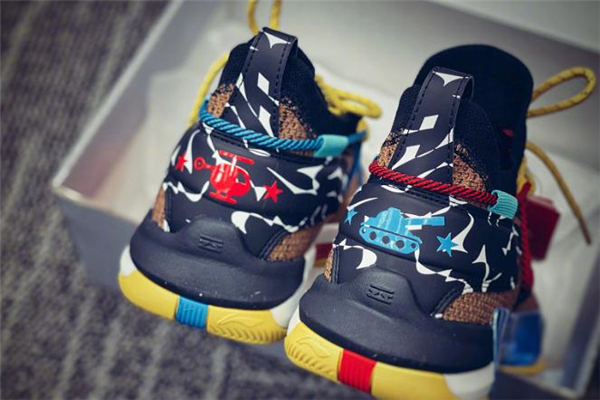 李寧閃擊6舒克貝塔配色開(kāi)箱測(cè)評(píng) 閃擊6舒克和貝塔在哪買(mǎi)