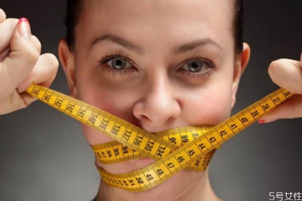 什么情況下脂肪才會燃燒呢 脂肪燃燒的特征有什么呢 什么情況下脂肪才會燃燒呢 脂肪燃燒的特征有什么呢