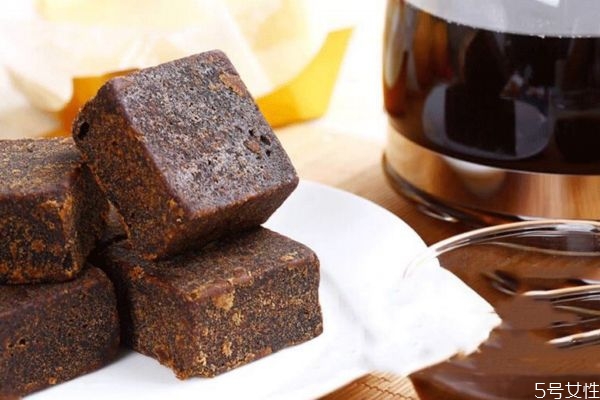 黑糖是什么糖呢 黑糖有什么作用呢 黑糖是什么糖呢 黑糖有什么作用呢