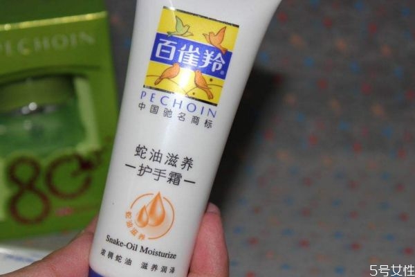 百雀羚的護(hù)手霜怎么樣呢 百雀羚護(hù)手霜有什么功效呢 百雀羚的護(hù)手霜怎么樣呢 百雀羚護(hù)手霜有什么功效呢