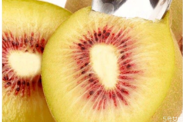 紅心獼猴桃有什么營養(yǎng)價(jià)值呢 紅心獼猴桃好吃嗎