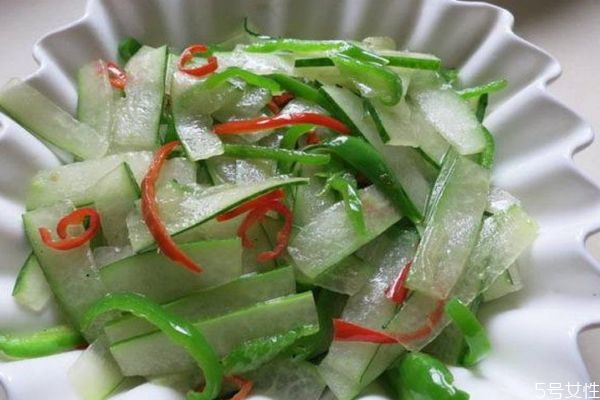 冬瓜皮可以吃嗎 冬瓜皮有什么作用呢 冬瓜皮可以吃嗎 冬瓜皮有什么作用呢