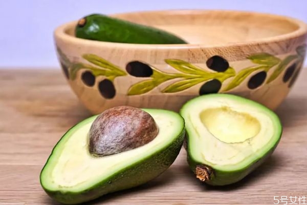 空腹可以吃牛油果嗎 吃牛油果有什么禁忌呢 空腹可以吃牛油果嗎 吃牛油果有什么禁忌呢