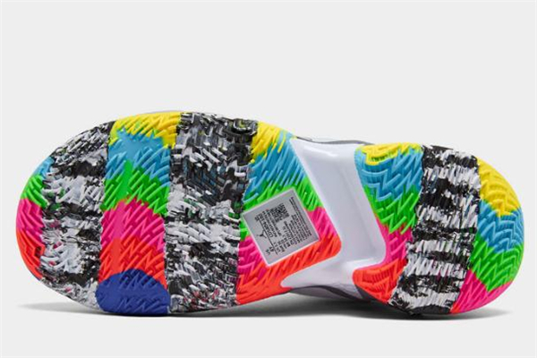 威少3代開箱測(cè)評(píng) 威少3代首發(fā)配色 威少3代開箱測(cè)評(píng) 威少3代首發(fā)配色