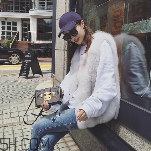 狐貍毛馬甲實用嗎？狐貍毛馬甲怎么打理？