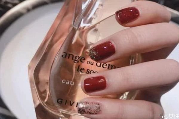 悅詩風吟指甲油什么顏色好看 悅詩風吟指甲油人氣推薦