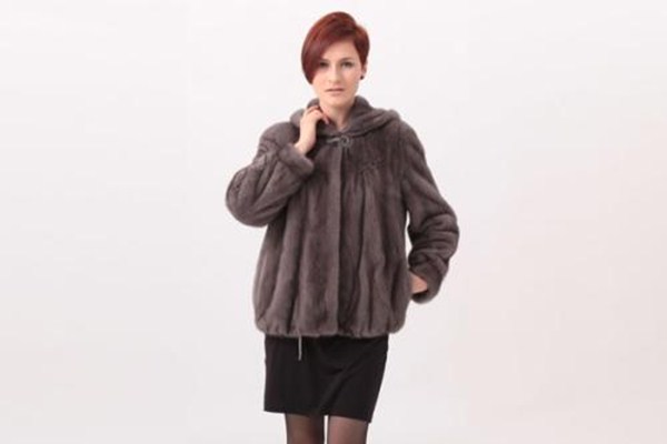 皮草為什么會(huì)掉毛 防止皮草掉毛的注意事項(xiàng)有哪些 皮草為什么會(huì)掉毛 防止皮草掉毛的注意事項(xiàng)有哪些