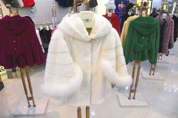 皮草為什么會(huì)掉毛 防止皮草掉毛的注意事項(xiàng)有哪些 皮草為什么會(huì)掉毛 防止皮草掉毛的注意事項(xiàng)有哪些