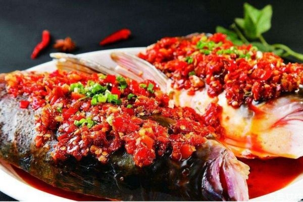 魚頭有什么營養(yǎng)價值呢 吃魚頭有什么好處呢 魚頭有什么營養(yǎng)價值呢 吃魚頭有什么好處呢