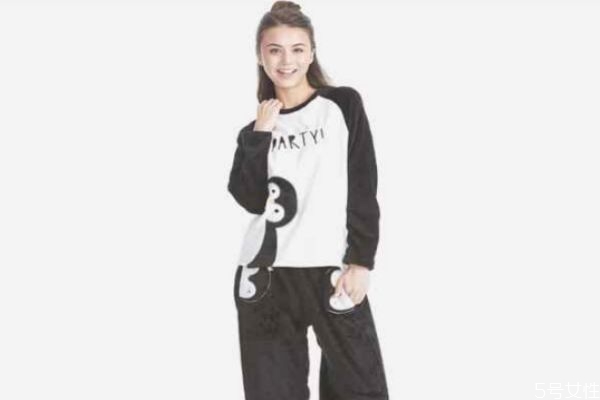 搖粒絨睡衣有哪些 搖粒絨睡衣的特點是什么 搖粒絨睡衣有哪些 搖粒絨睡衣的特點是什么