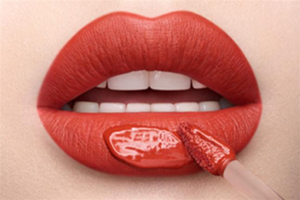 完美日記反重力唇釉多少錢(qián) 完美日記反重力唇釉推薦色號(hào)