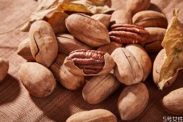 什么是碧根果呢 碧根果有什么營養(yǎng)價值呢 什么是碧根果呢 碧根果有什么營養(yǎng)價值呢