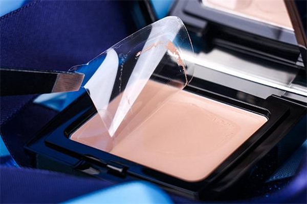 毛戈平粉膏悶痘嗎 毛戈平粉膏色號怎么選 毛戈平粉膏悶痘嗎 毛戈平粉膏色號怎么選