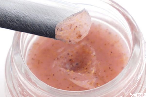 磨砂膏為什么不能天天用 過(guò)度去角質(zhì)會(huì)損傷皮膚 磨砂膏為什么不能天天用 過(guò)度去角質(zhì)會(huì)損傷皮膚