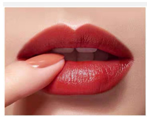 哪個(gè)牌子的口紅好用 盤盤這七款高人氣好用口紅