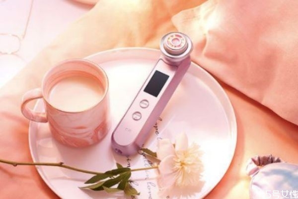 雅萌水光機(jī)美容儀好用嗎 雅萌水光機(jī)美容儀測評 雅萌水光機(jī)美容儀好用嗎 雅萌水光機(jī)美容儀測評