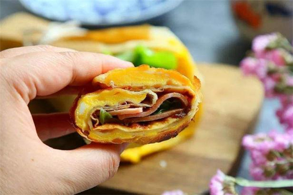 雞蛋灌餅的做法 雞蛋灌餅有營(yíng)養(yǎng)嗎 雞蛋灌餅的做法 雞蛋灌餅有營(yíng)養(yǎng)嗎