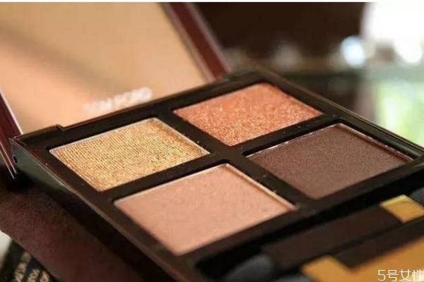 眼影質量怎么判斷 眼影質量壞有什么危害呢