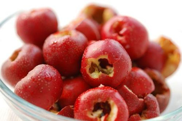 新鮮山楂能放多久 山楂買什么樣的好 新鮮山楂能放多久 山楂買什么樣的好