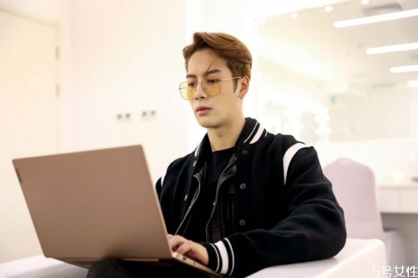 老公出軌后的真實(shí)心理 男人出軌后女人錯(cuò)誤的處理方法 老公出軌后的真實(shí)心理 男人出軌后女人錯(cuò)誤的處理方法