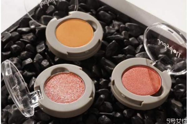 橘朵是國貨嗎 橘朵眼影怎么樣