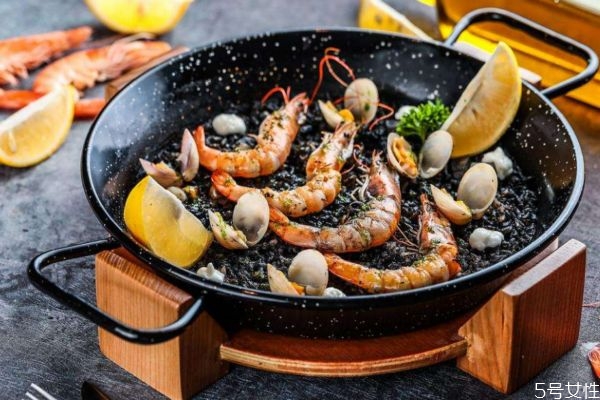 墨魚汁能吃嗎 墨魚汁有什么營(yíng)養(yǎng)價(jià)值 墨魚汁能吃嗎 墨魚汁有什么營(yíng)養(yǎng)價(jià)值