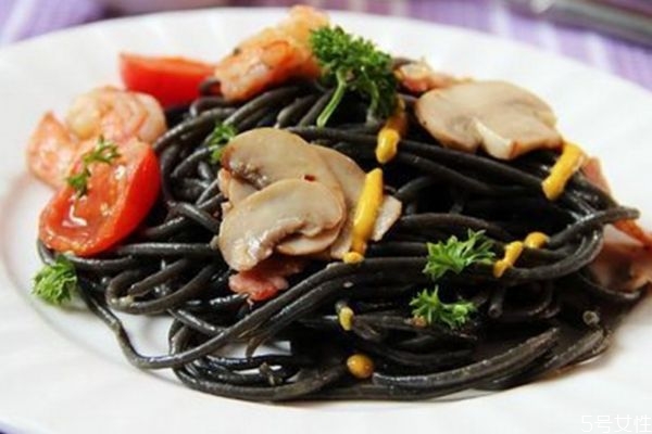 墨魚汁能吃嗎 墨魚汁有什么營(yíng)養(yǎng)價(jià)值 墨魚汁能吃嗎 墨魚汁有什么營(yíng)養(yǎng)價(jià)值