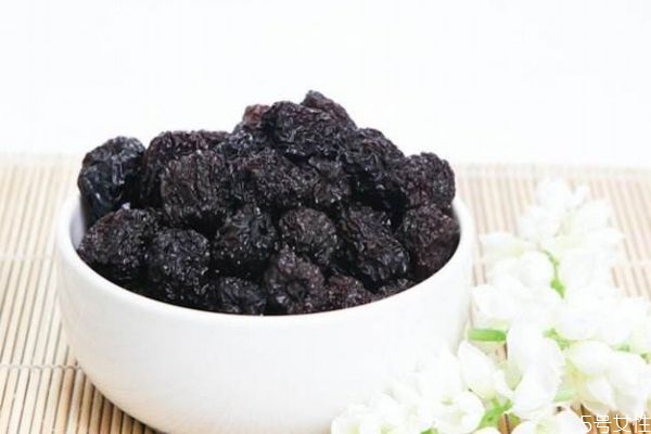 黑棗怎么吃有營(yíng)養(yǎng) 寶寶可以吃黑棗嗎