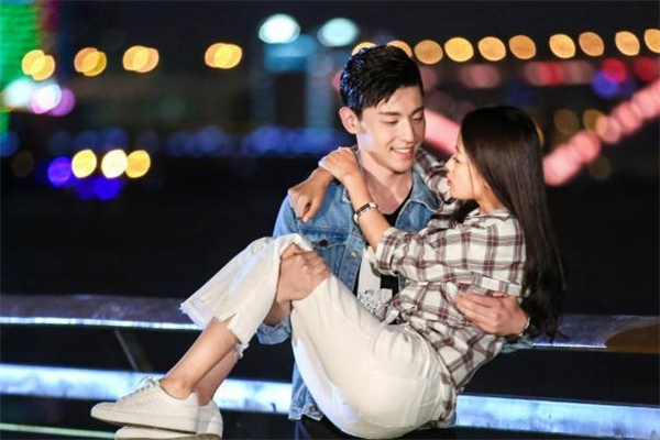 兄弟和愛(ài)情哪個(gè)更重要 兄弟和女朋友哪個(gè)更重要