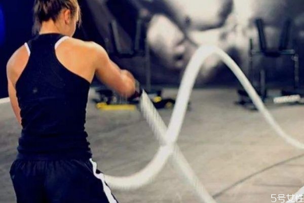 戰(zhàn)繩可以減肥嗎 戰(zhàn)繩和跑步哪個(gè)燃脂快