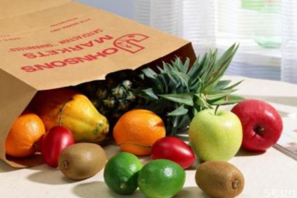 經(jīng)常熬夜的危害 經(jīng)常熬夜喝什么泡水 經(jīng)常熬夜的危害 經(jīng)常熬夜喝什么泡水